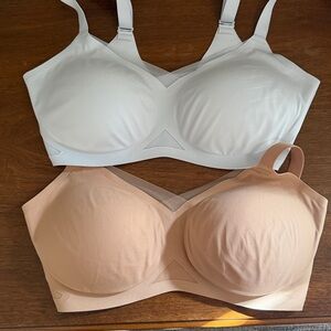 2 NEW Honeylove Bras